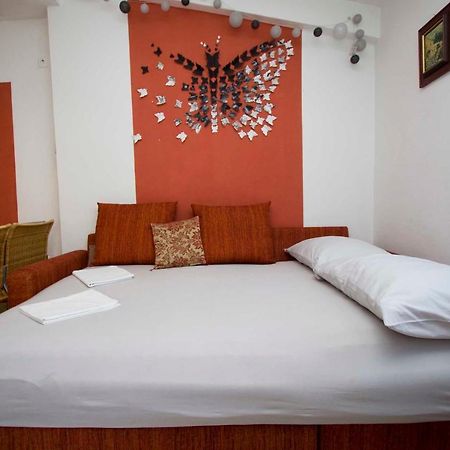 Apartman Mia I Toni Makarska Exterior foto